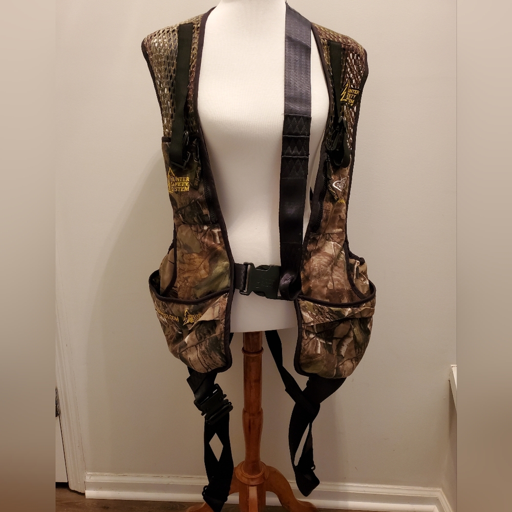 Hunter Safety System Camouflage Harness Size 2XL/3XL with Secondary Tree Strap